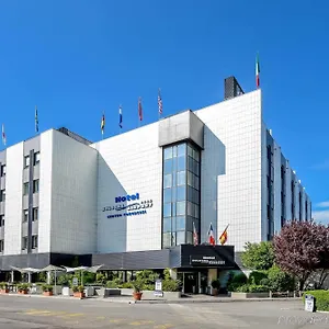 4* Hotell Airport